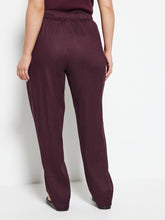 Load image into Gallery viewer, Stephanie Pant
