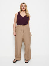 Load image into Gallery viewer, Brienna Pant
