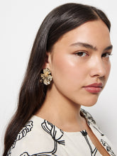 Load image into Gallery viewer, Sienna Floral Earrings
