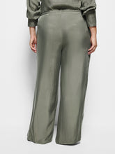 Load image into Gallery viewer, Trish Pant
