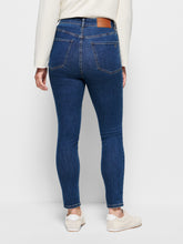 Load image into Gallery viewer, Skinny Leg Jean
