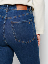 Load image into Gallery viewer, Skinny Leg Jean
