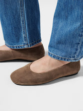 Load image into Gallery viewer, Aspen Suede Ballet Flat
