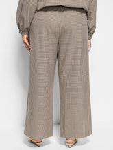Load image into Gallery viewer, Eliza Pant
