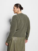 Load image into Gallery viewer, Evie Cardigan
