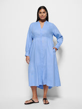 Load image into Gallery viewer, Auralia Dress
