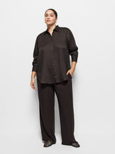 Load image into Gallery viewer, Pocket Linen Shirt
