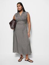 Load image into Gallery viewer, Quinn Dress
