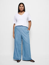 Load image into Gallery viewer, Rue V-Neck Tee
