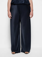 Load image into Gallery viewer, Tilly Pant
