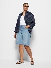Load image into Gallery viewer, Girlfriend Denim Short
