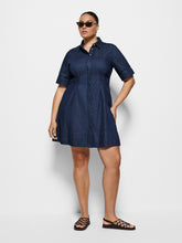 Load image into Gallery viewer, Sonnet Dress
