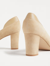 Load image into Gallery viewer, The Meredith Pump
