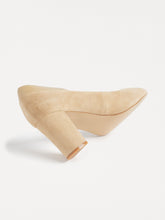Load image into Gallery viewer, The Meredith Pump
