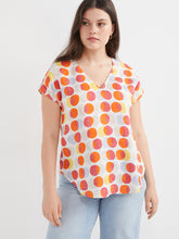 Load image into Gallery viewer, The Linen V-Neck Print Top
