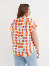 Load image into Gallery viewer, The Linen V-Neck Print Top
