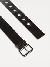 Load image into Gallery viewer, The Eyelet Detail Belt
