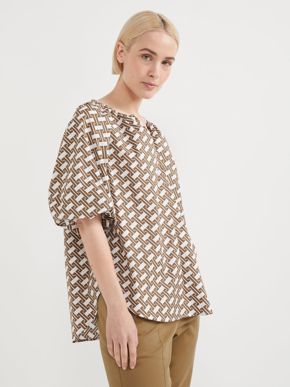 The Cotton Poplin Vent Front Print Top